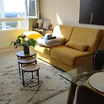 - Clim - Wifi -cuisine Privatif - Parking Prive - Salle De Bain Commune- Balcon * Nîmes
