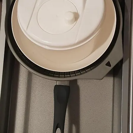 - Clim - Wifi -cuisine Privatif - Parking Prive - Salle De Bain Commune- Balcon 아파트 님