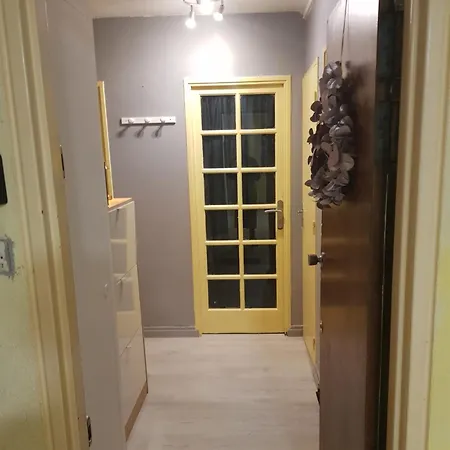 - Clim - Wifi -cuisine Privatif - Parking Prive - Salle De Bain Commune- Balcon * 尼姆