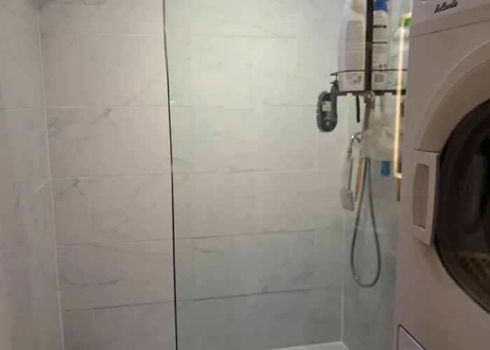 - Clim - Wifi -cuisine Privatif - Parking Prive - Salle De Bain Commune- Balcon Apartamento *