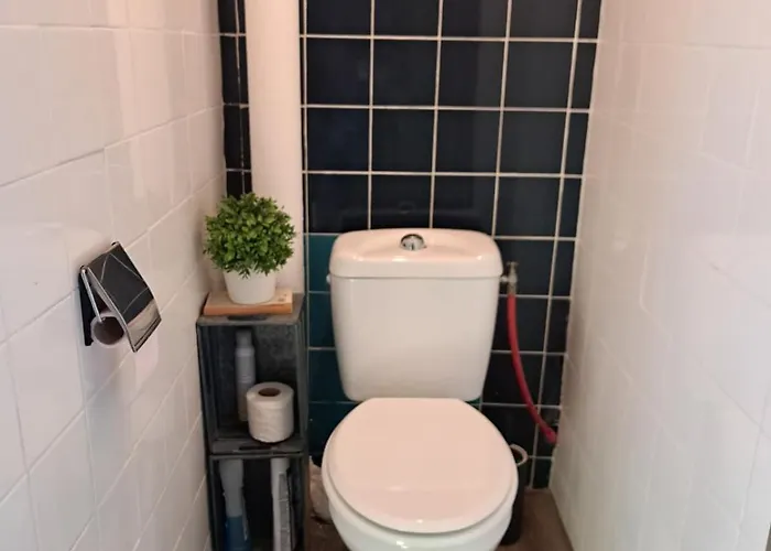 Apartamento - Clim - Wifi -cuisine Privatif - Parking Prive - Salle De Bain Commune- Balcon